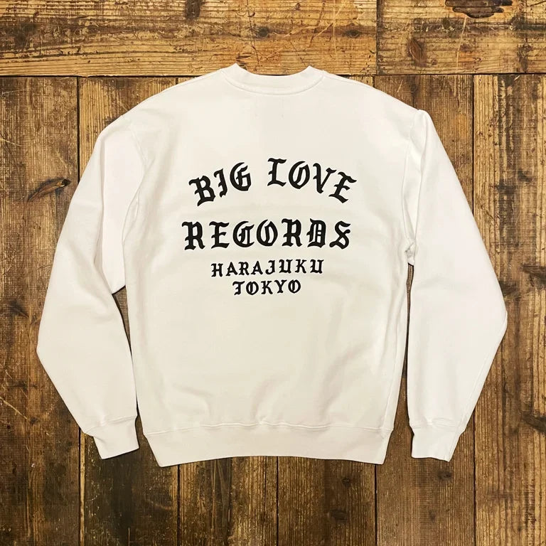 BIG LOVE 'CLASSIC LOGO -WHITE- *MADE WITH ECOCYCLE*' SWEATSHIRT