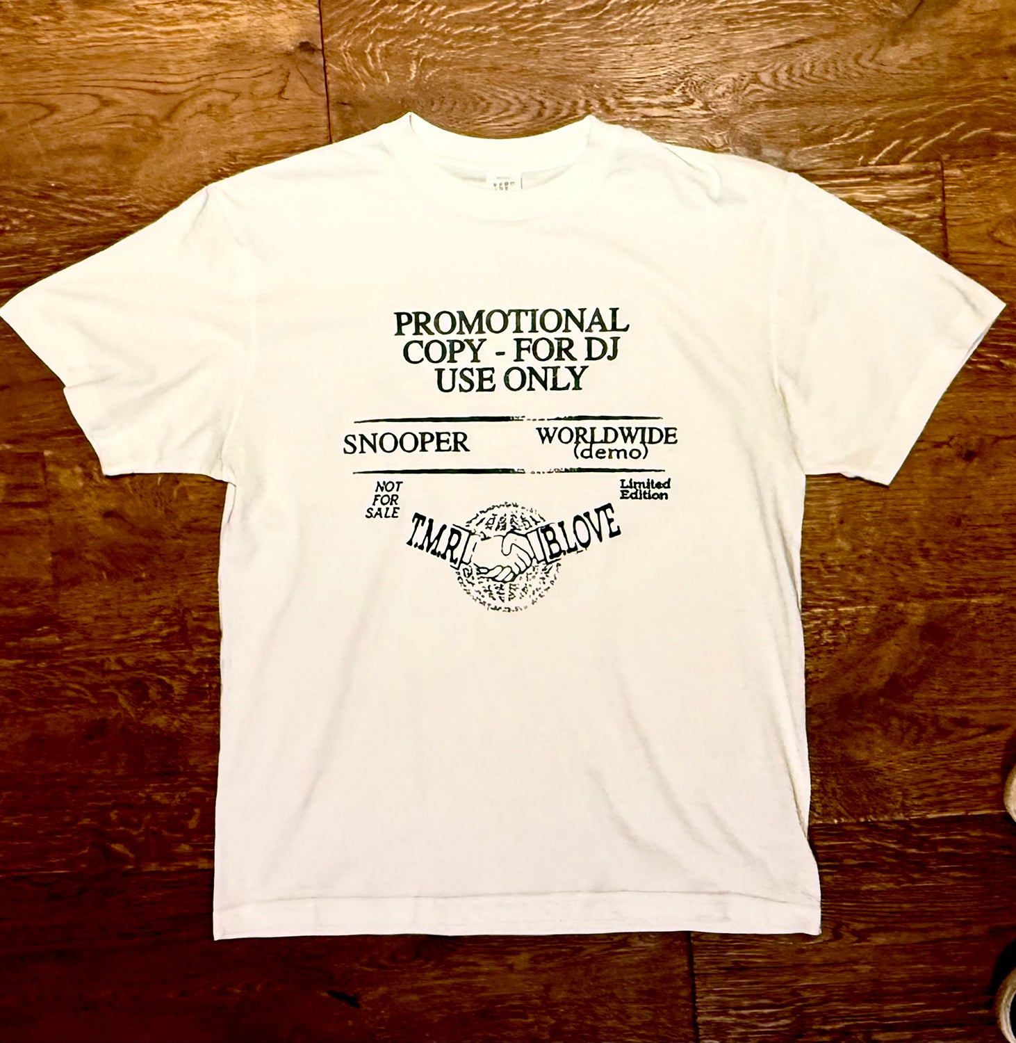 SNÕÕPER 'WHITE T'
