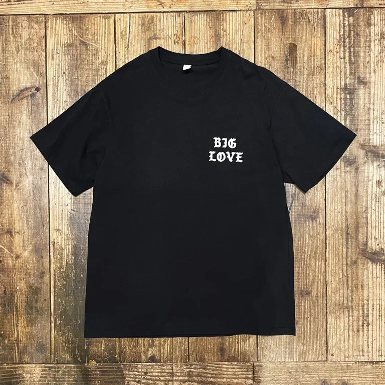 BIG LOVE 'CLASSIC LOGO -BLACK- *MADE WITH ECOCYCLE* T-SHIRT'